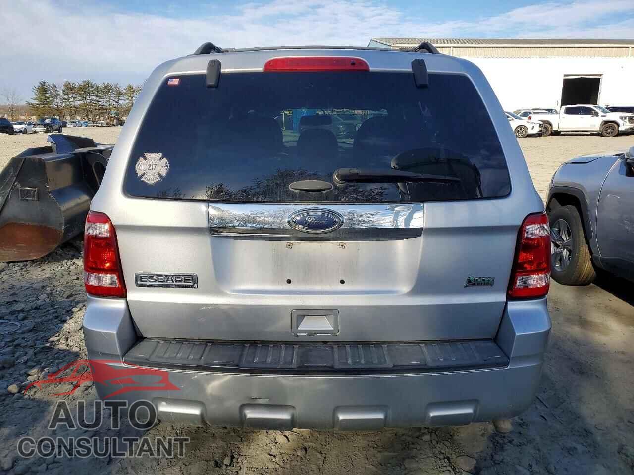 FORD ESCAPE 2011 - 1FMCU9EG0BKB17897