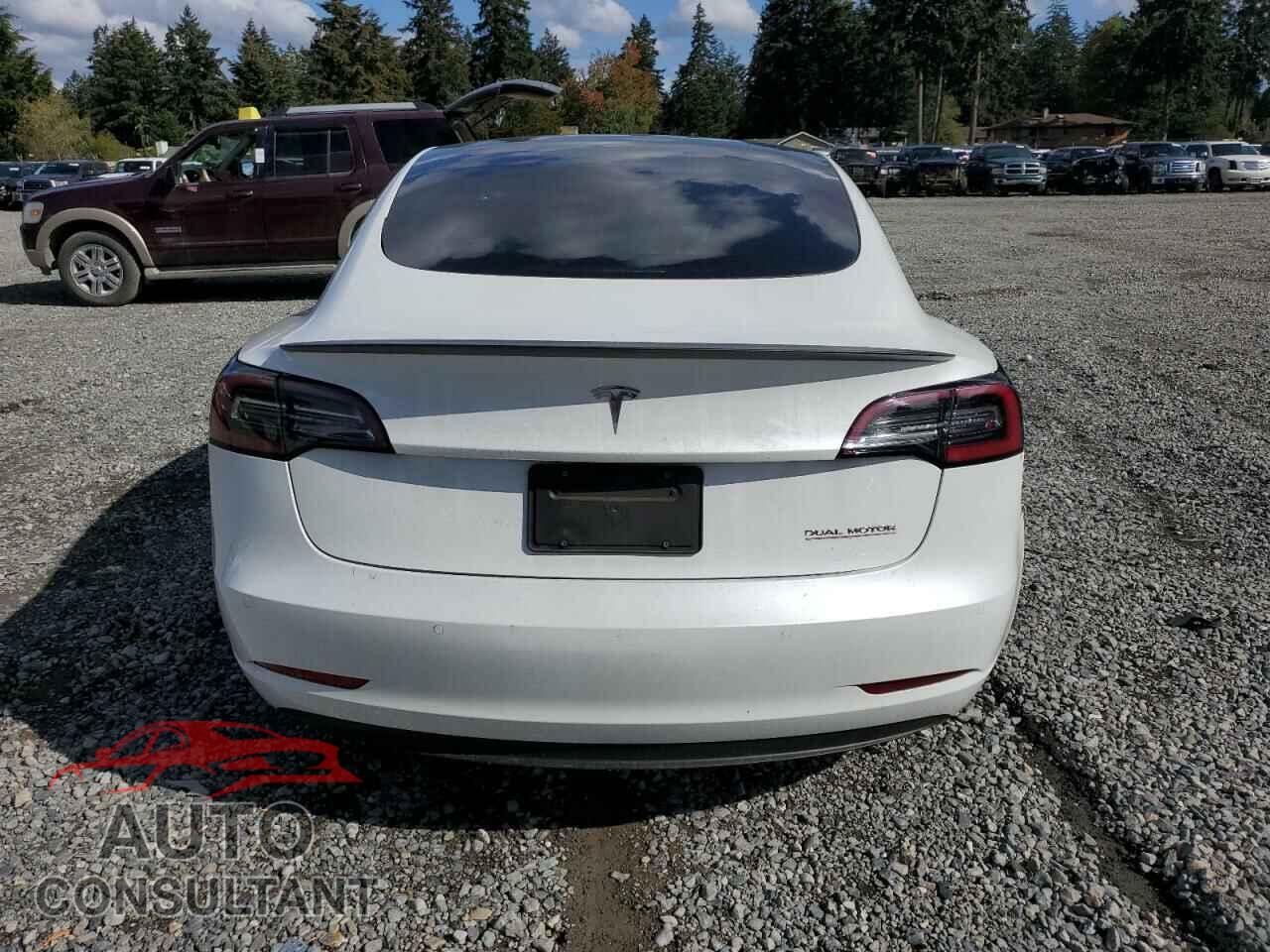 TESLA MODEL 3 2021 - 5YJ3E1EC5MF050309