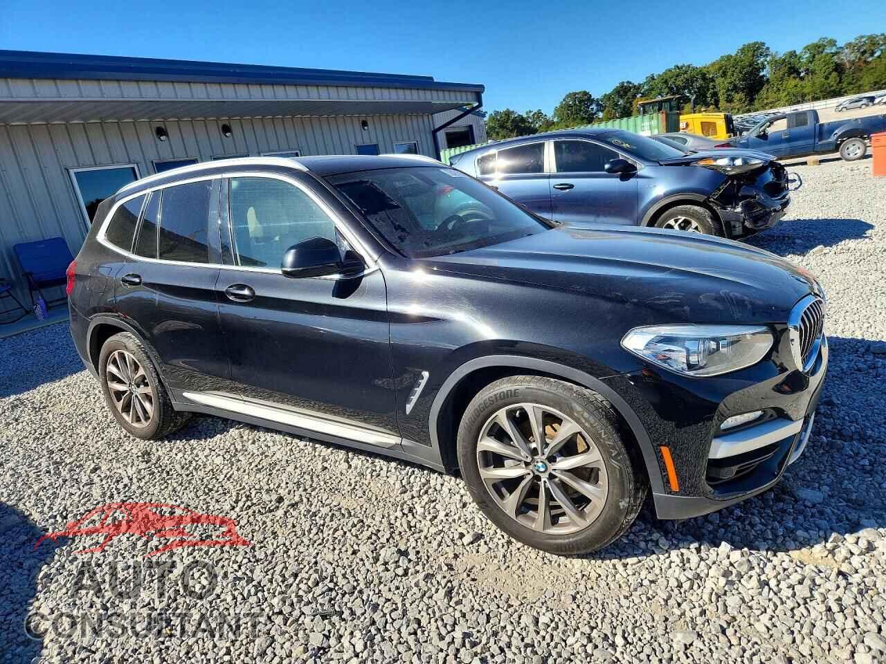 BMW X3 2018 - 5UXTR9C50JLD70204