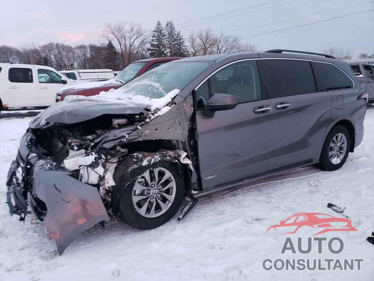 TOYOTA SIENNA 2021 - 5TDYSKFC8MS035401