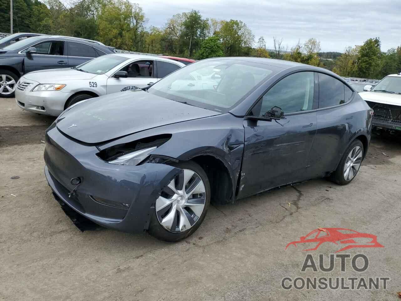 TESLA MODEL Y 2023 - 7SAYGDEE5PF861473