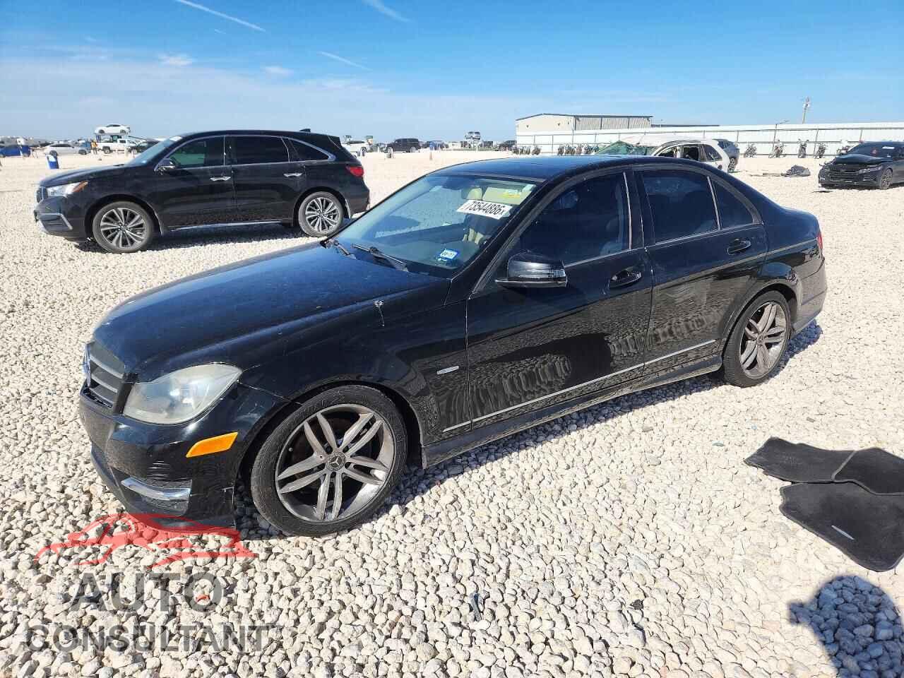 MERCEDES-BENZ C-CLASS 2012 - WDDGF4HB5CR231380