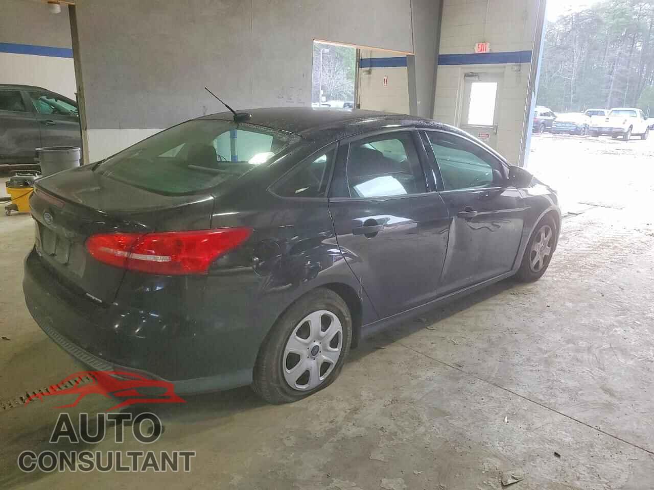 FORD FOCUS 2015 - 1FADP3E27FL286449