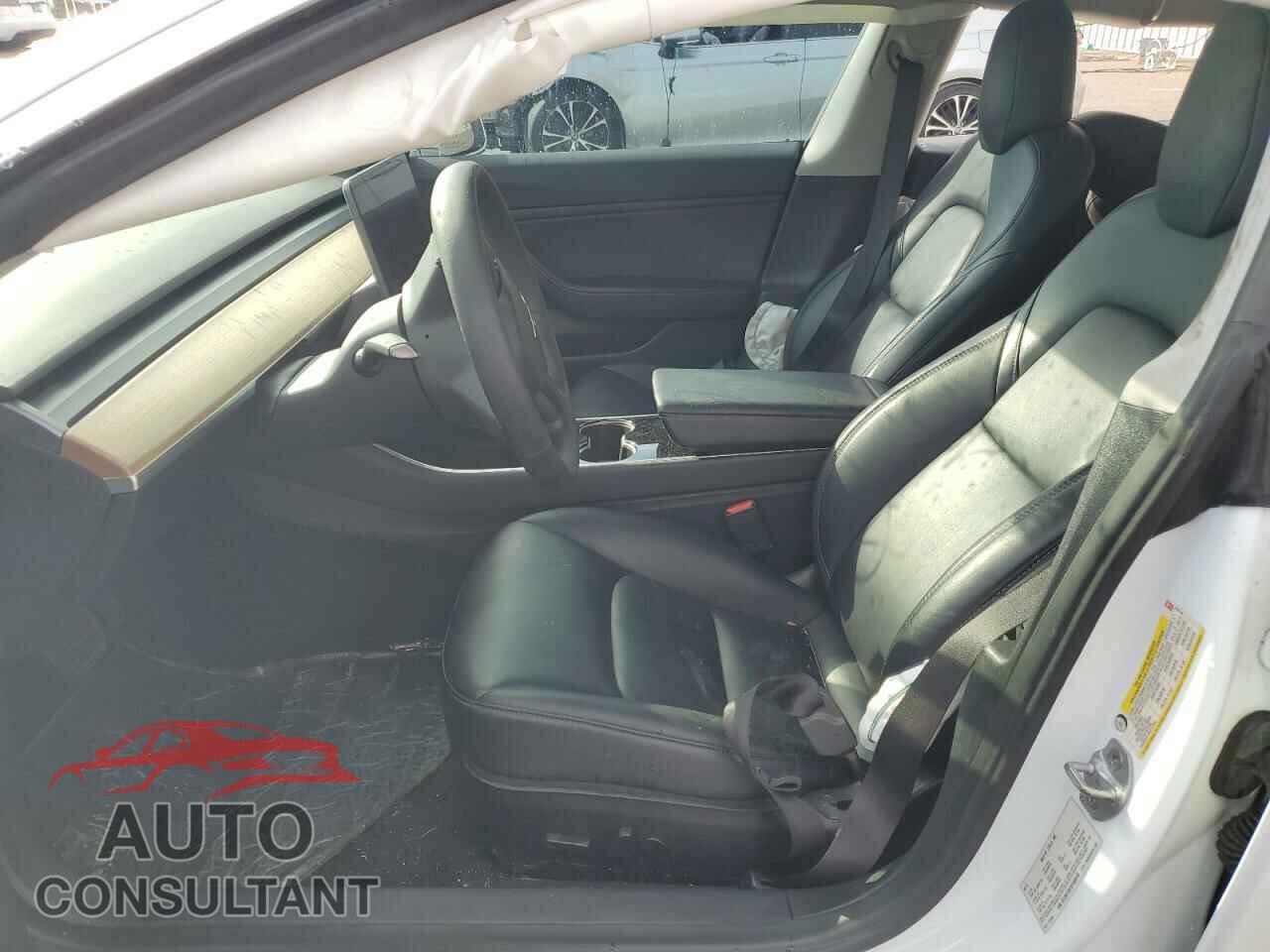 TESLA MODEL 3 2019 - 5YJ3E1EB7KF469749