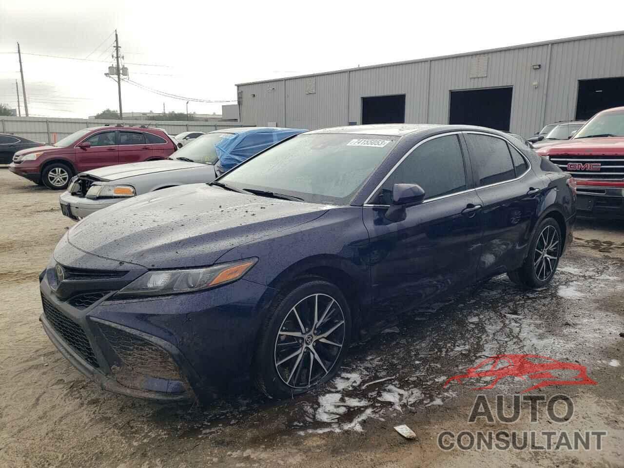 TOYOTA CAMRY 2021 - 4T1G11AK1MU604670