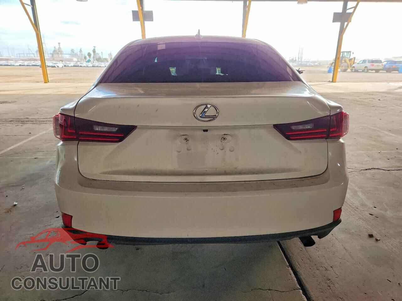 LEXUS IS 2014 - JTHBF1D25E5029690
