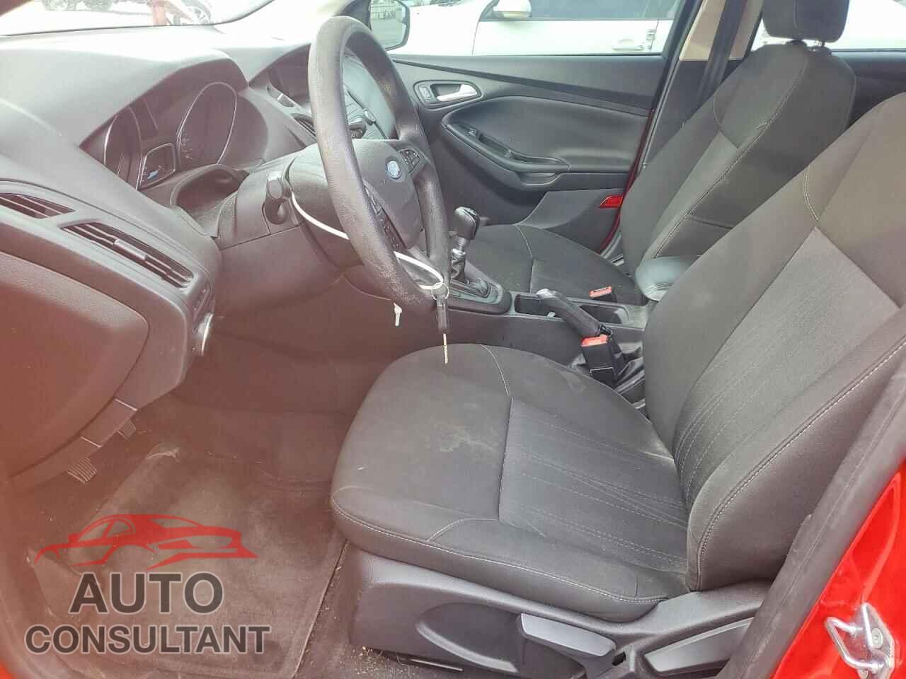 FORD FOCUS 2017 - 1FADP3FE2HL317361