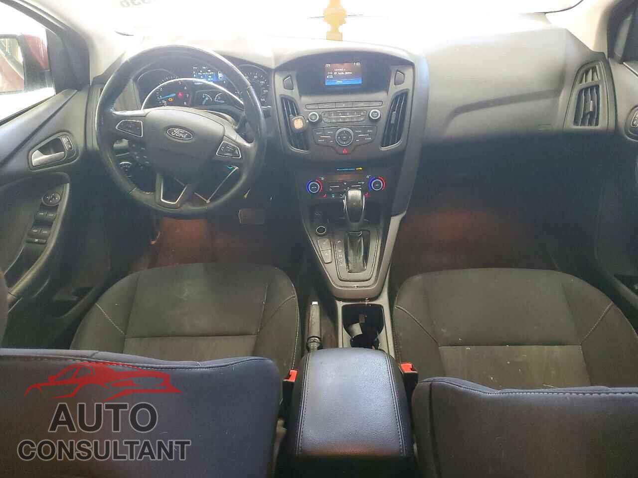 FORD FOCUS 2018 - 1FADP3FE3JL256883