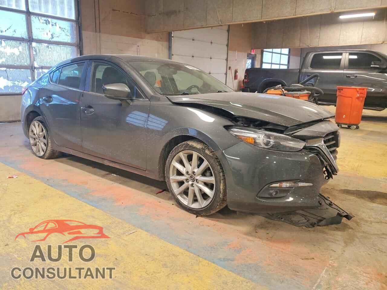 MAZDA 3 2017 - 3MZBN1W38HM137727