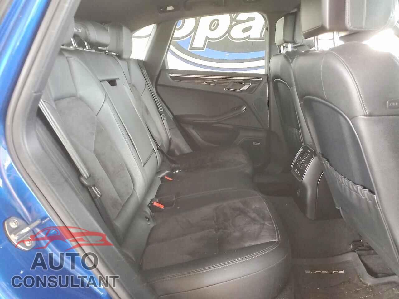 PORSCHE MACAN 2018 - WP1AA2A58JLB15287