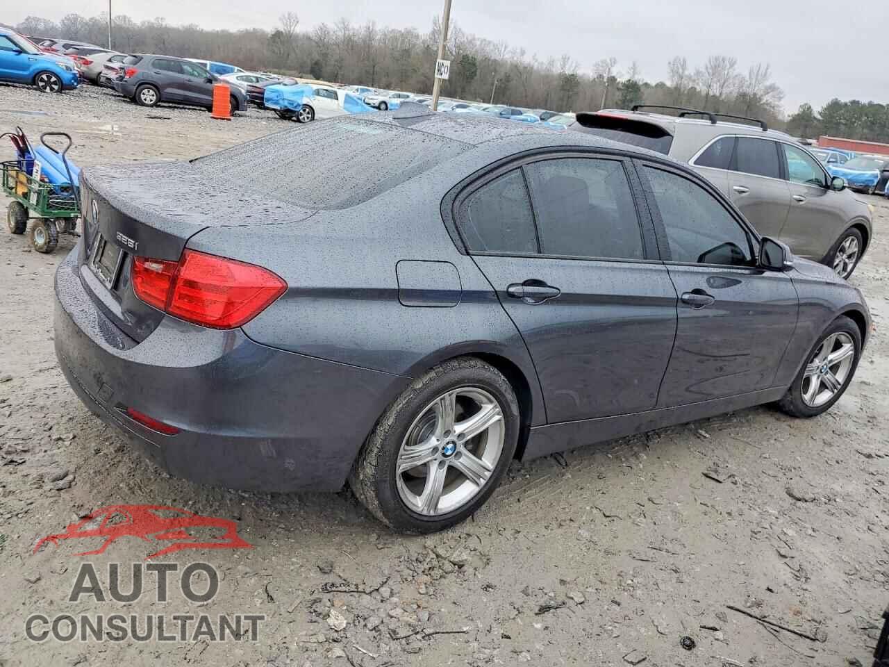 BMW 3 SERIES 2013 - WBA3A5C55DF356703