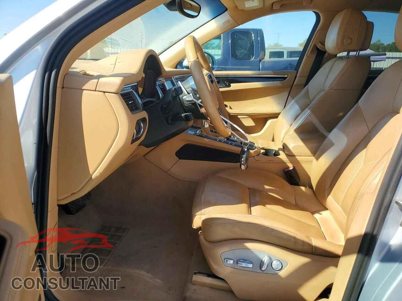 PORSCHE MACAN 2015 - WP1AB2A59FLB44107