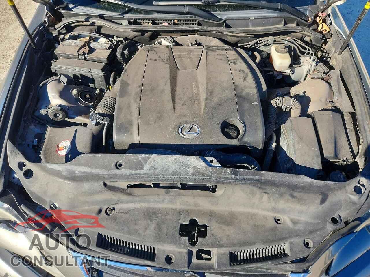 LEXUS IS 2014 - JTHCF1D23E5009331