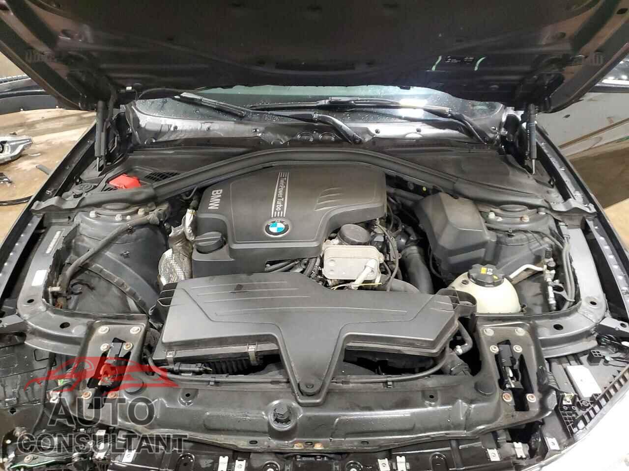 BMW 3 SERIES 2016 - WBA8E3G55GNU03795