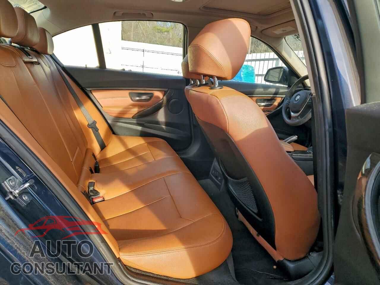 BMW 3 SERIES 2012 - WBA3A5C51CF256984