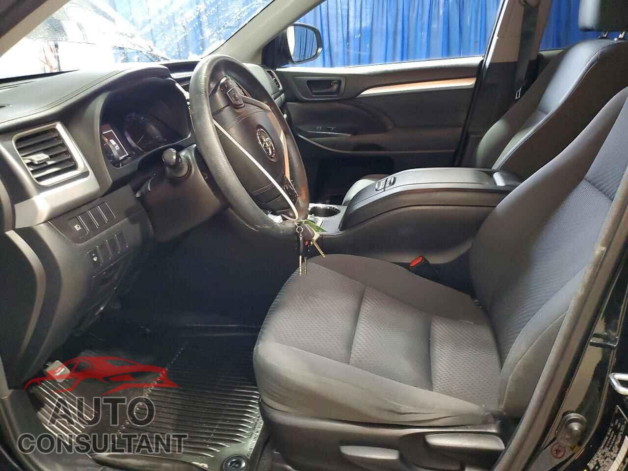 TOYOTA HIGHLANDER 2017 - 5TDZARFH4HS025949