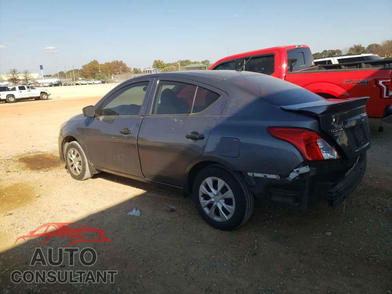 NISSAN VERSA 2017 - 3N1CN7AP1HL852216