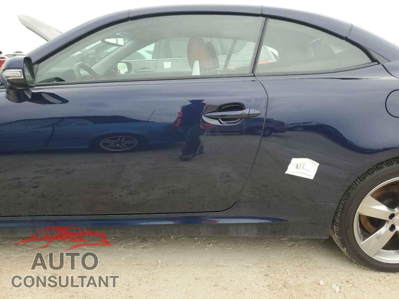 LEXUS IS 2011 - JTHFF2C24B2520094