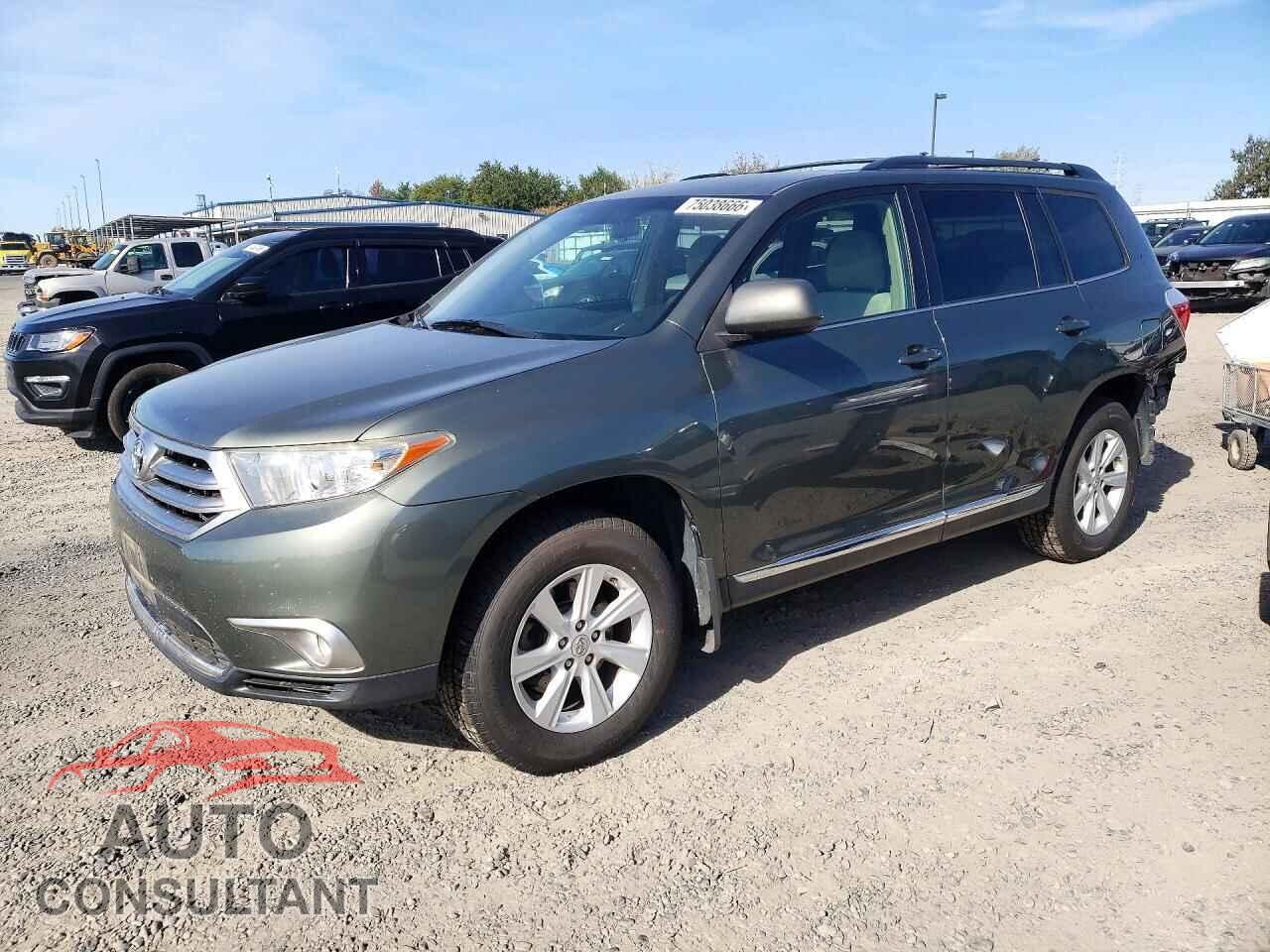 TOYOTA HIGHLANDER 2013 - 5TDBK3EH8DS184996