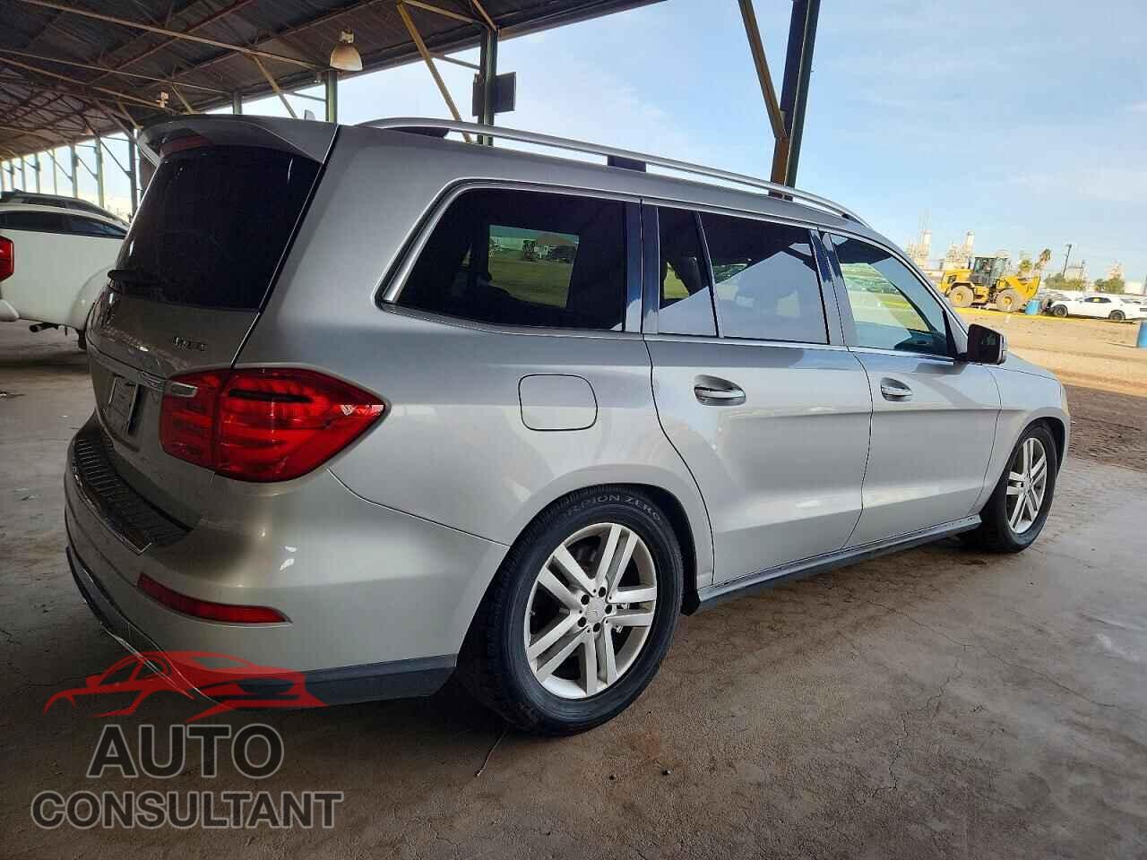 MERCEDES-BENZ GL-CLASS 2015 - 4JGDF6EE2FA457947