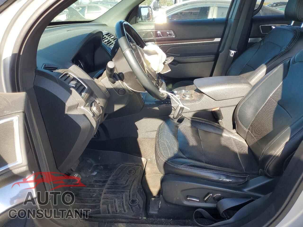 FORD EXPLORER 2018 - 1FM5K8F82JGB32449