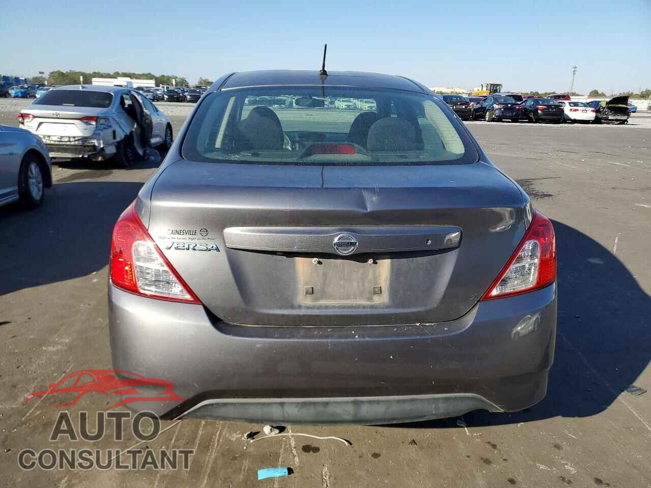 NISSAN VERSA 2019 - 3N1CN7AP3KL804871