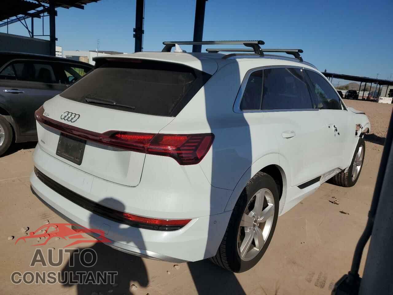 AUDI E-TRON 2019 - WA1LABGE0KB016191