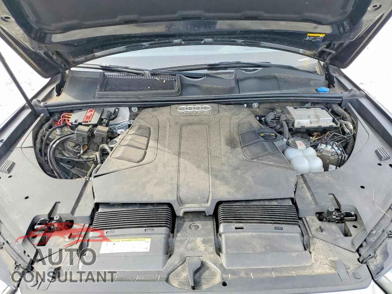 AUDI Q7 2018 - WA1VAAF77JD053800