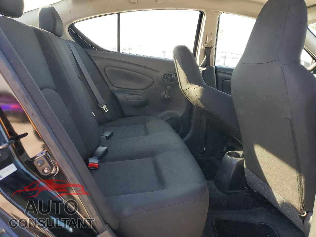 NISSAN VERSA 2017 - 3N1CN7AP8HL908250