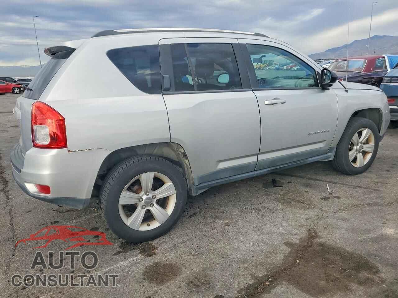 JEEP COMPASS 2011 - 1J4NF1FB4BD278425