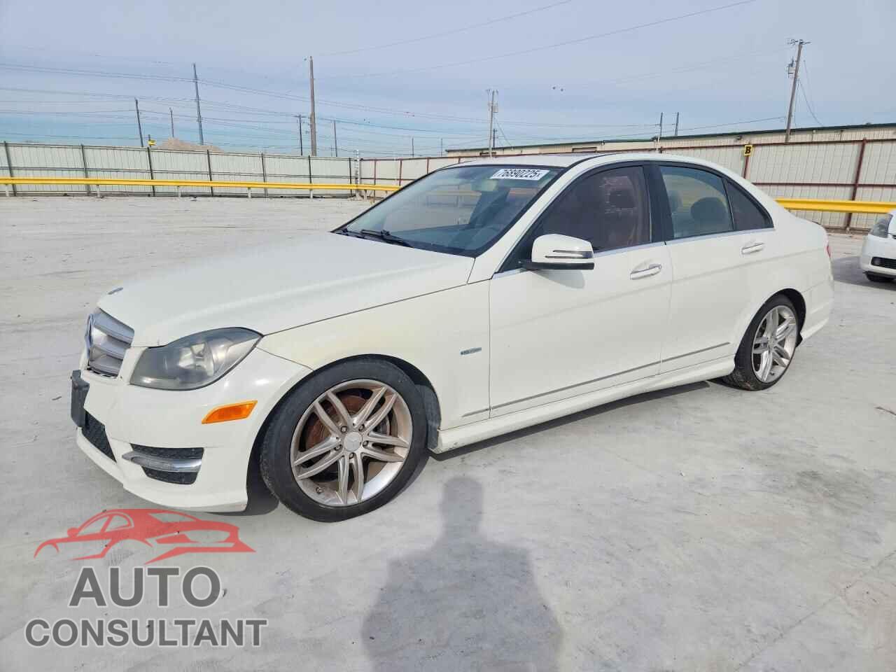 MERCEDES-BENZ C-CLASS 2012 - WDDGF4HB2CR194708