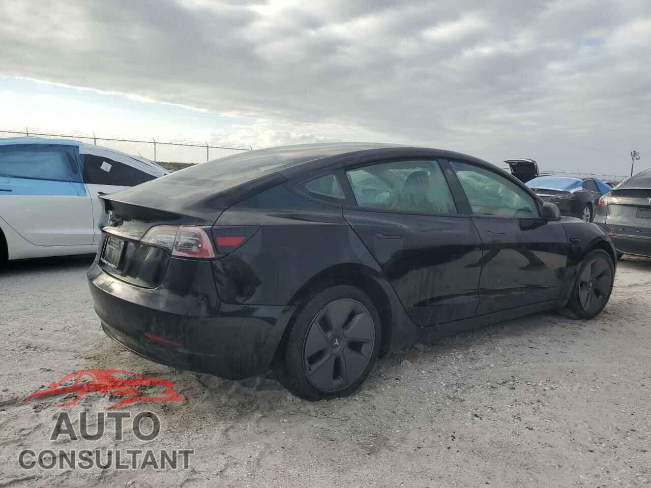 TESLA MODEL 3 2023 - 5YJ3E1EA5PF452401