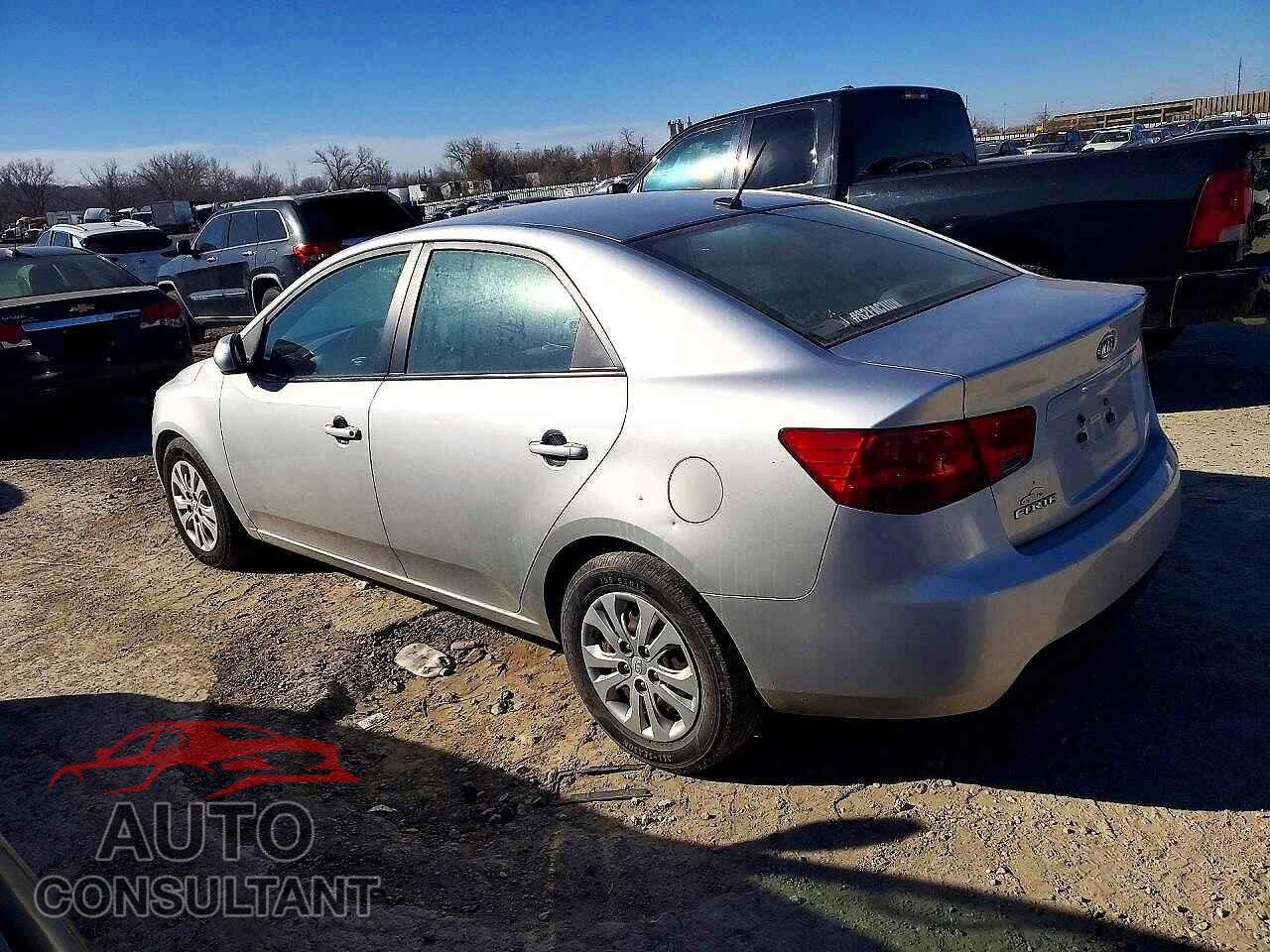 KIA FORTE 2012 - KNAFT4A28C5510691