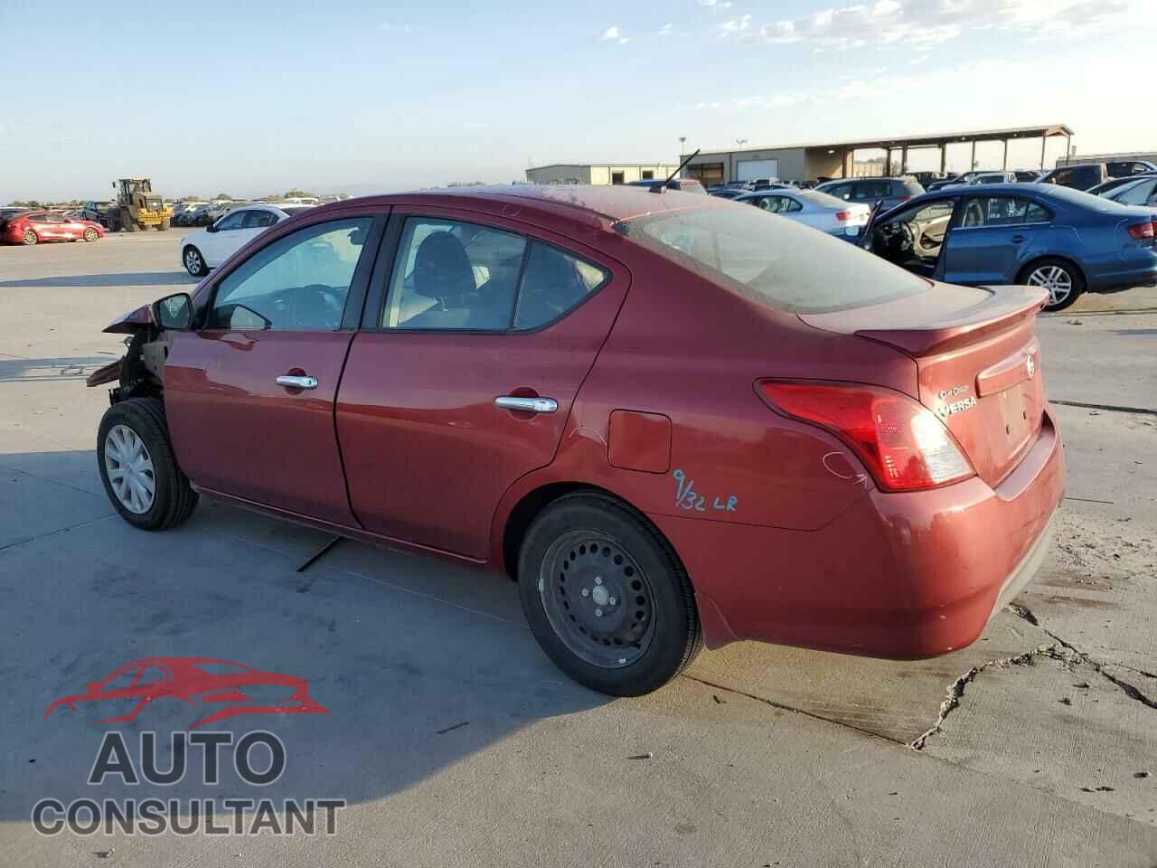 NISSAN VERSA 2017 - 3N1CN7AP3HL839354