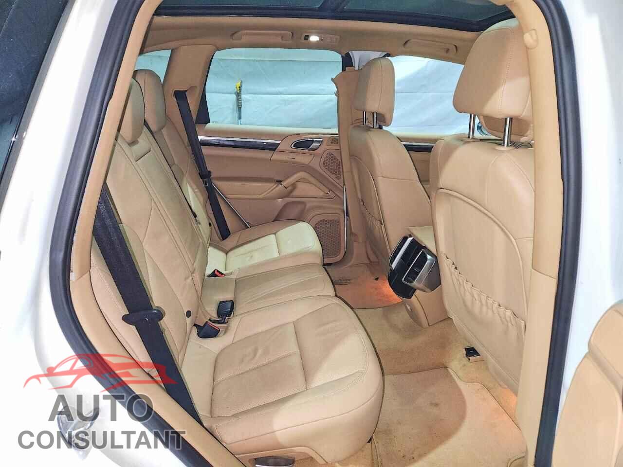PORSCHE CAYENNE 2011 - WP1AB2A27BLA52221