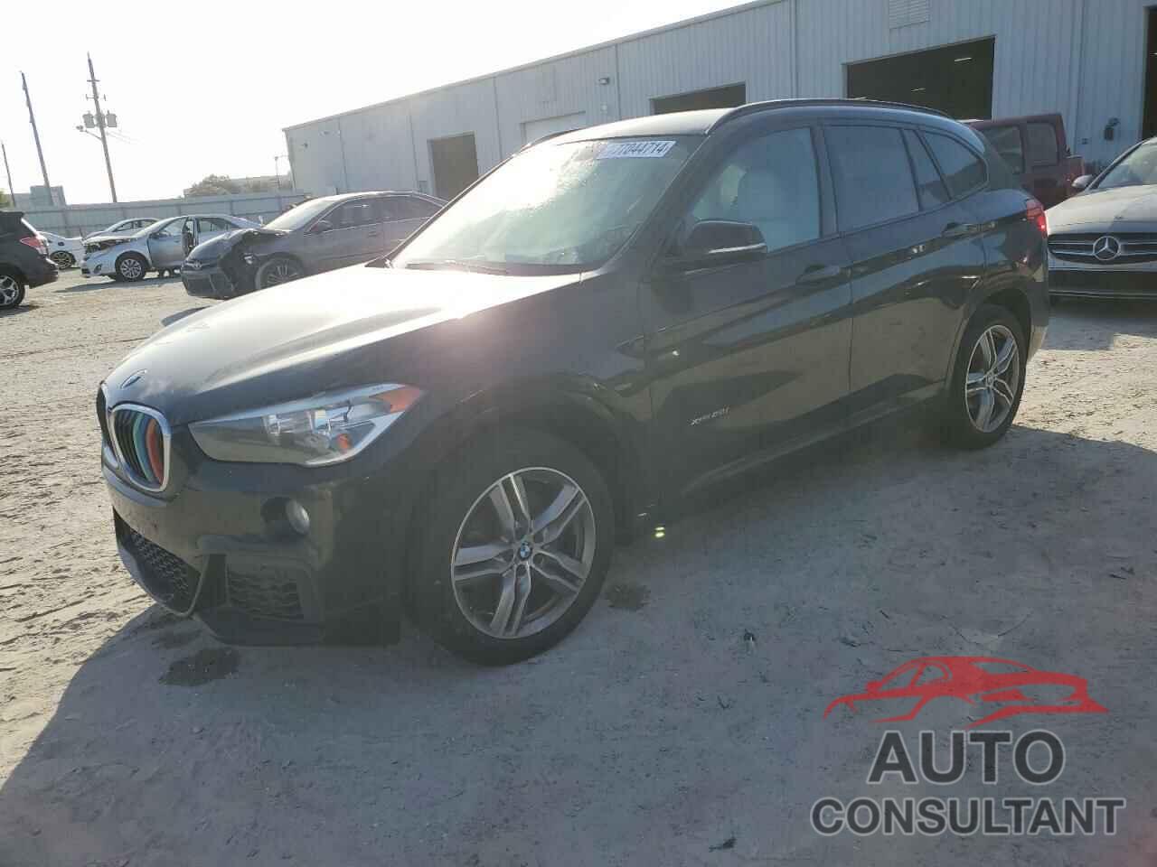 BMW X1 2017 - WBXHT3C32H5F68112