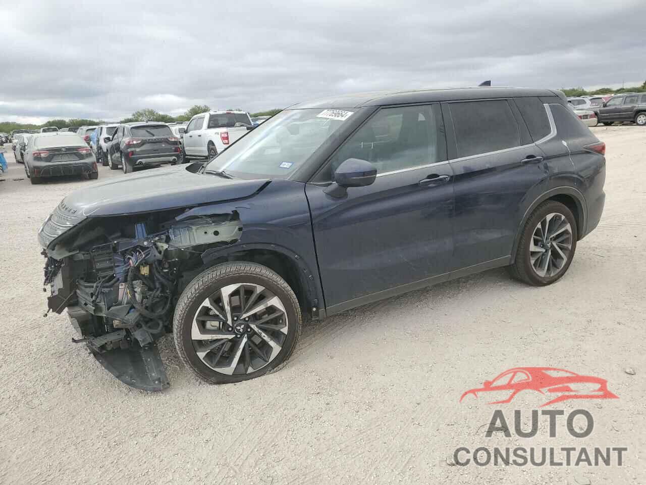 MITSUBISHI OUTLANDER 2023 - JA4J3UA82PZ058196