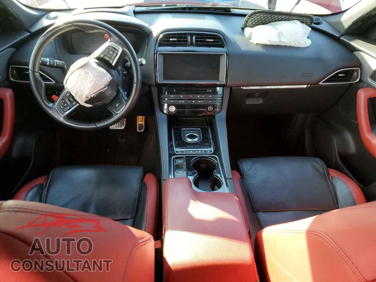 JAGUAR F-PACE 2017 - SADCM2BV4HA892902