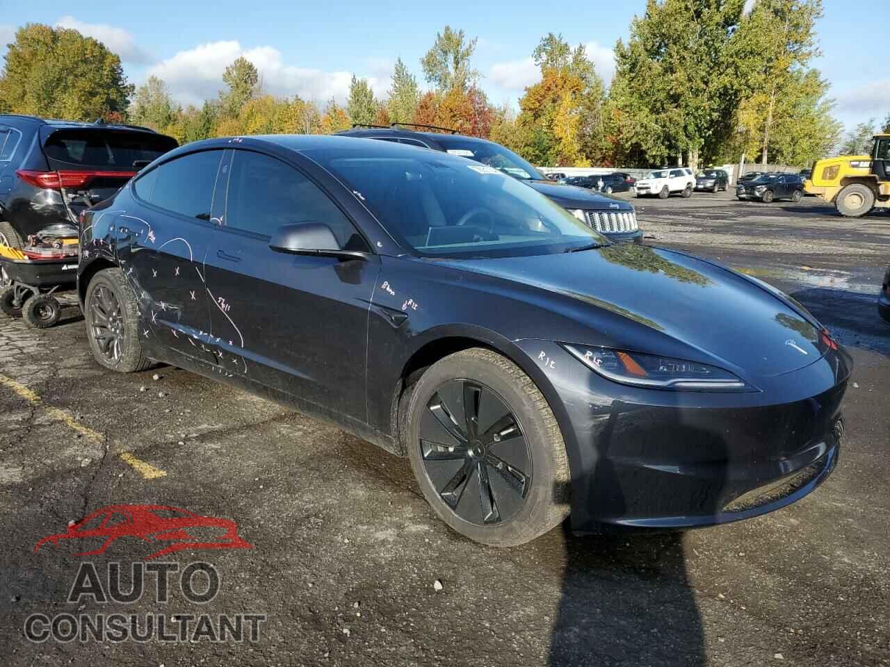 TESLA MODEL 3 2024 - 5YJ3E1EA4RF738517