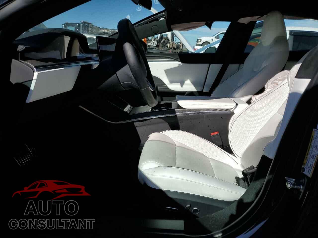 TESLA MODEL S 2023 - 5YJSA1E64PF499373