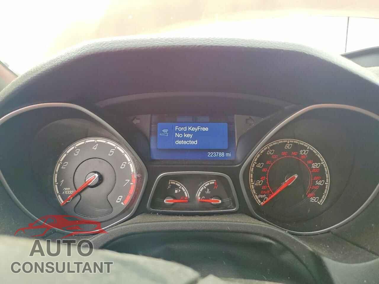 FORD FOCUS 2014 - 1FADP3L96EL316846