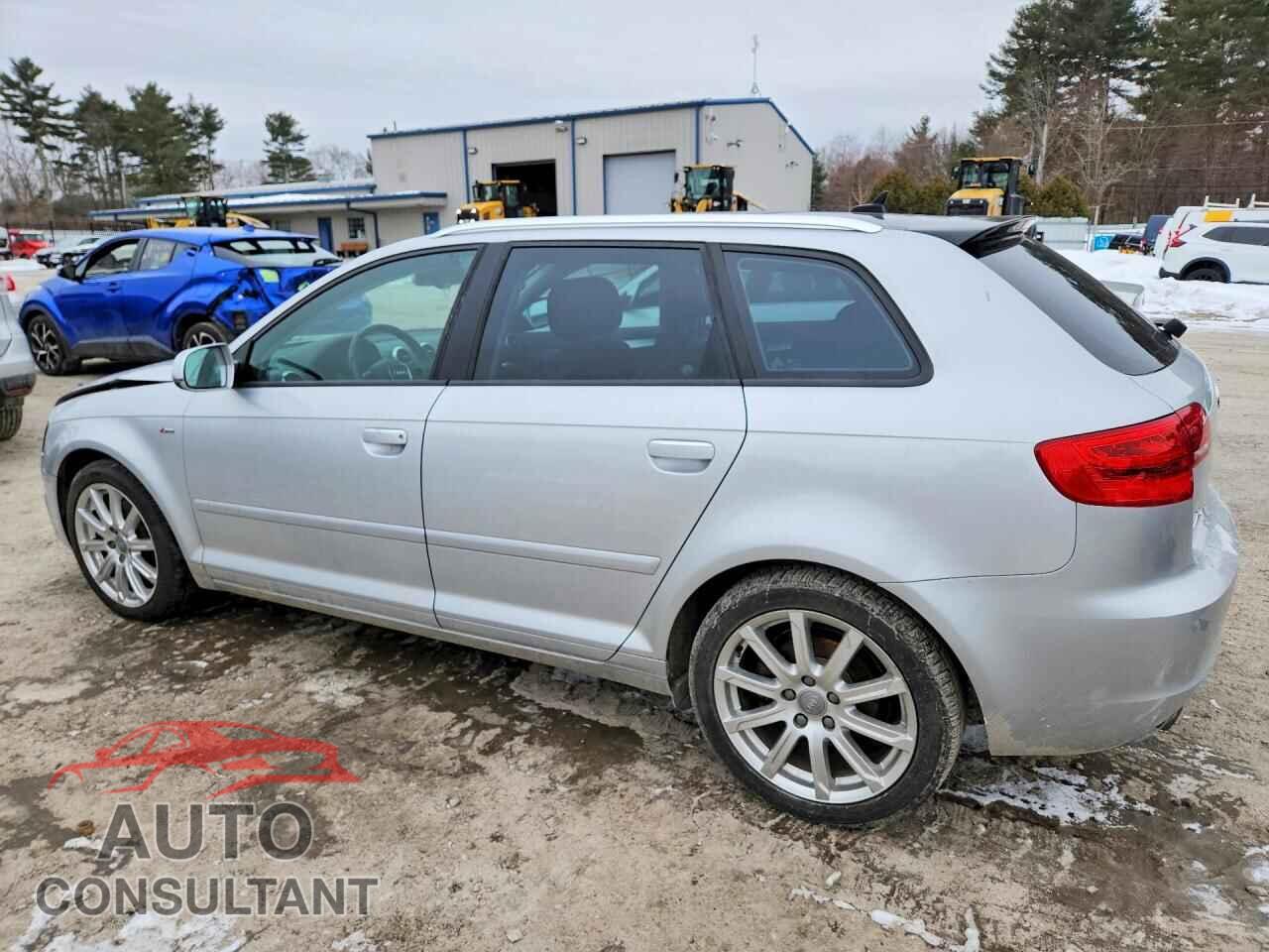 AUDI A3 2011 - WAUMFAFM1BA041845