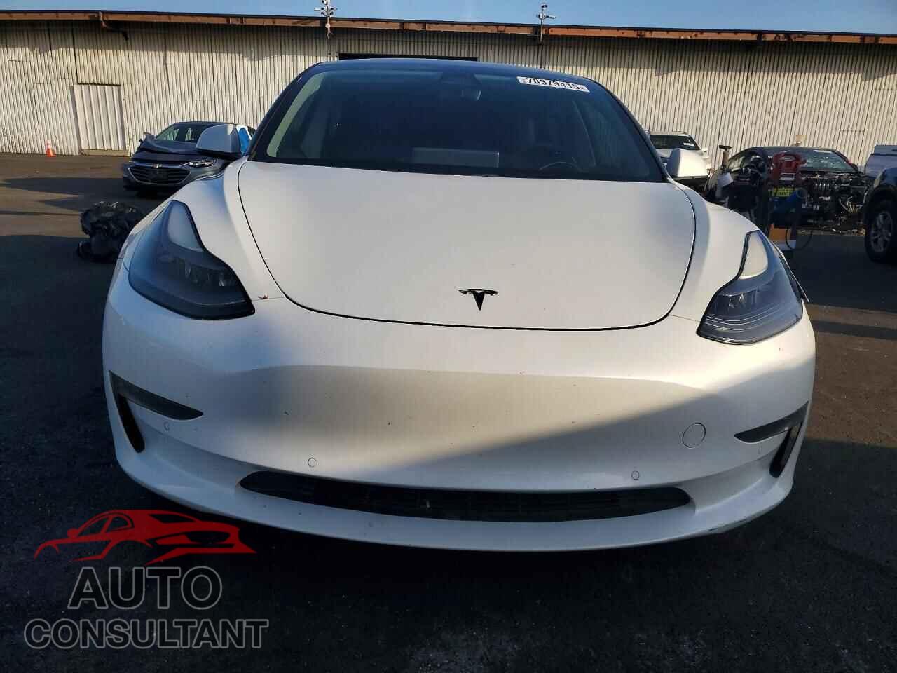 TESLA MODEL 3 2021 - 5YJ3E1EB5MF071538
