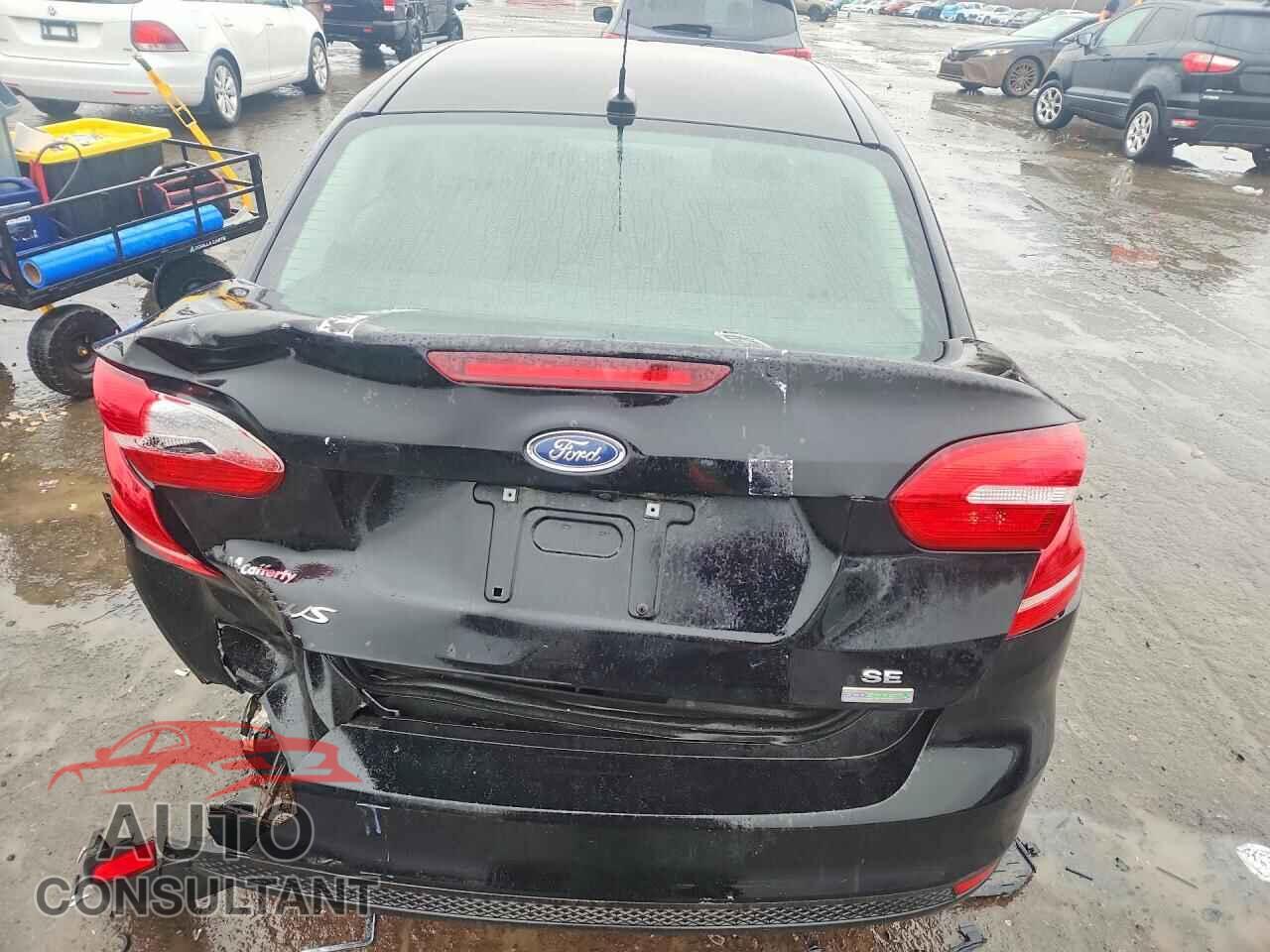 FORD FOCUS 2018 - 1FADP3FE6JL219603