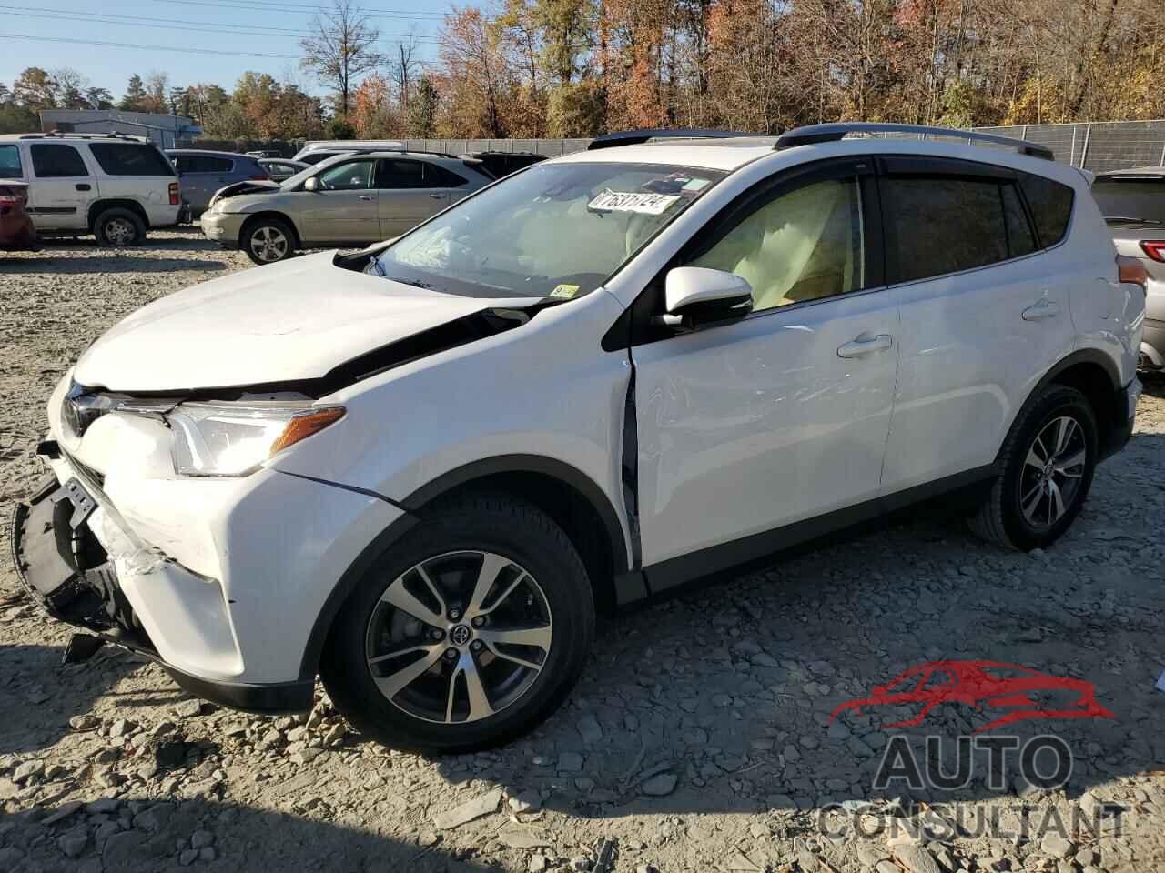 TOYOTA RAV4 2018 - JTMRFREV1JJ726914