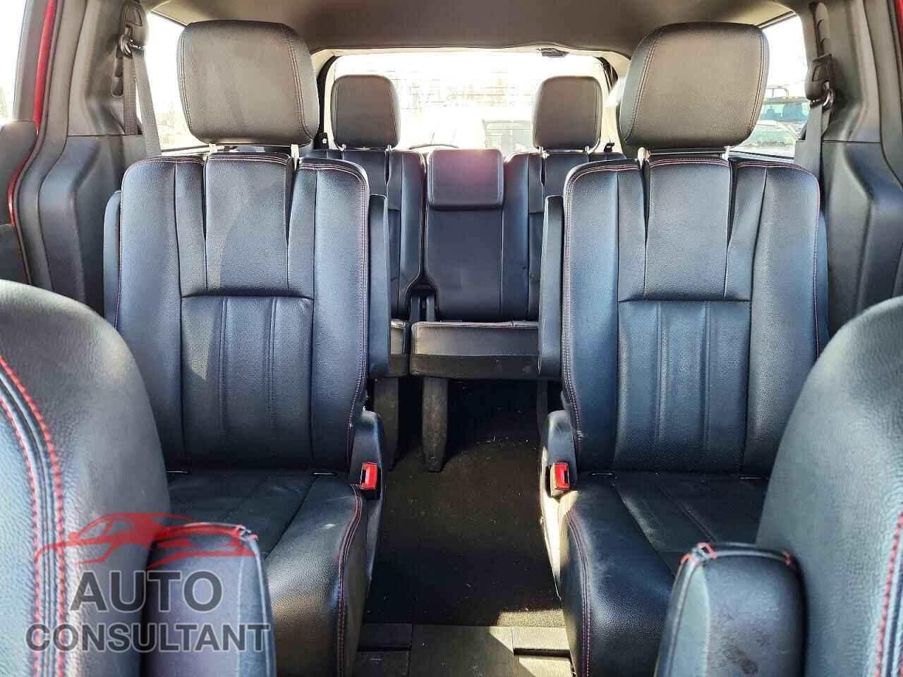 DODGE CARAVAN 2019 - 2C4RDGEG9KR619084