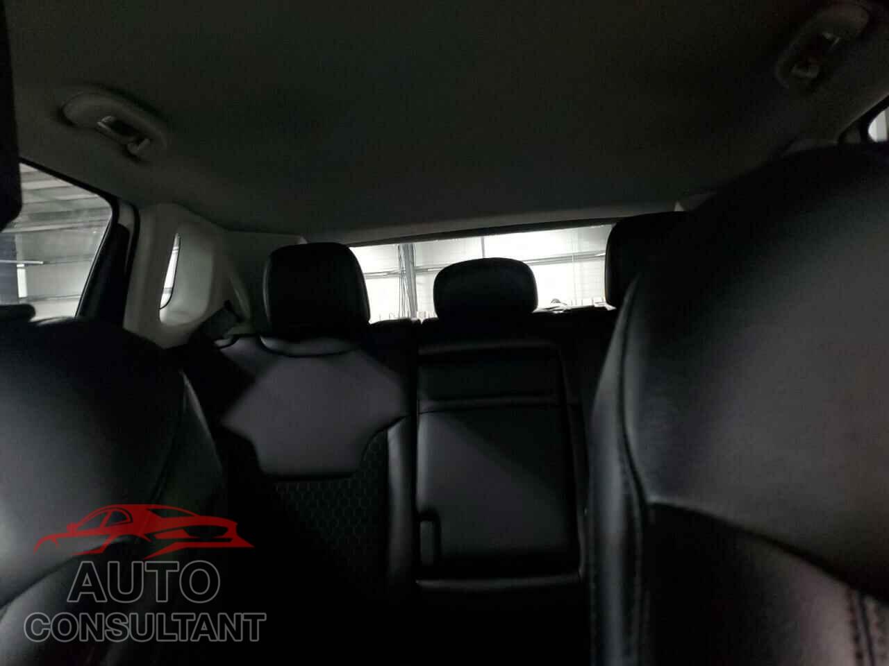 JEEP COMPASS 2018 - 3C4NJDBB4JT207097