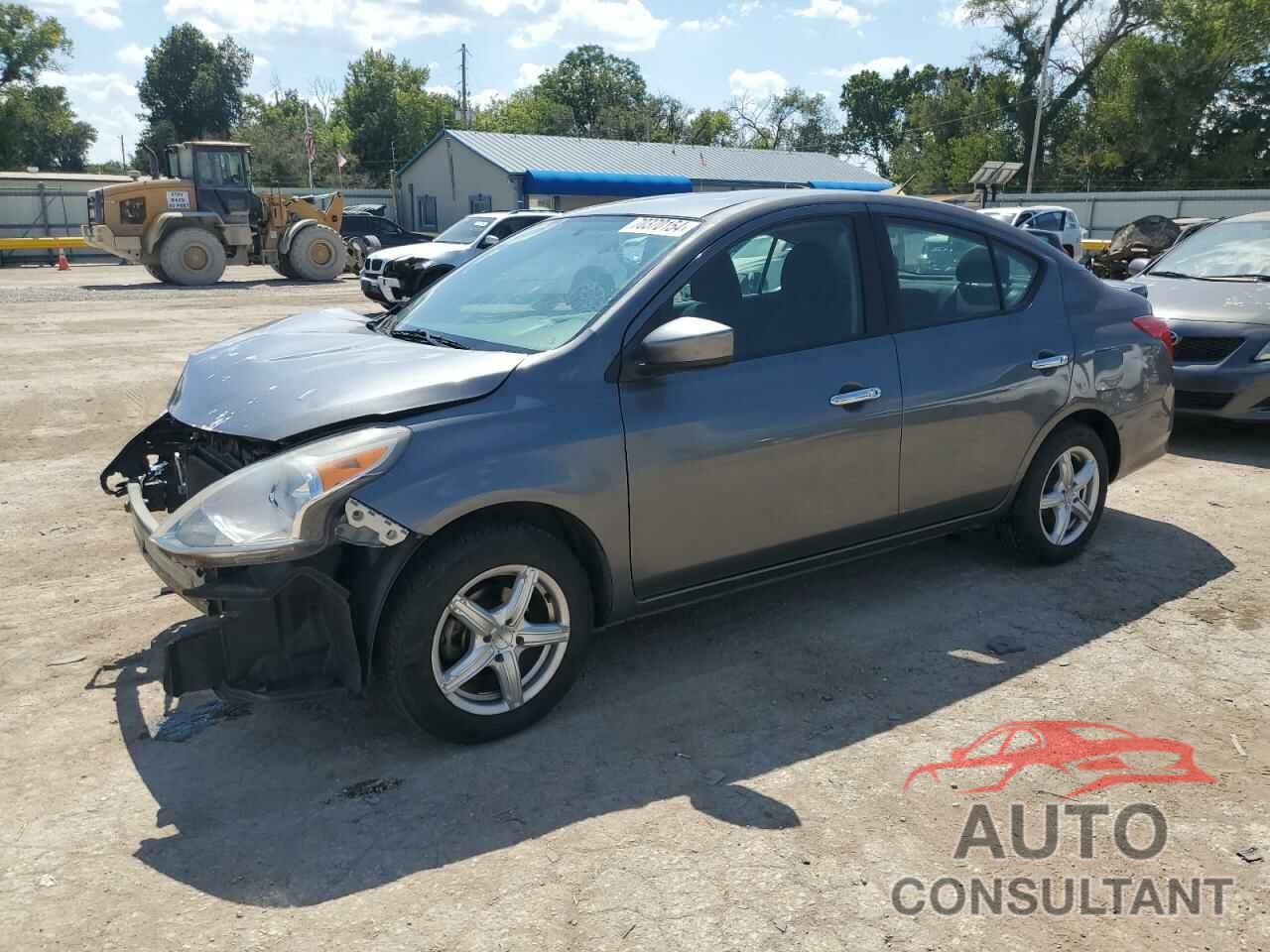 NISSAN VERSA 2017 - 3N1CN7AP7HL815395