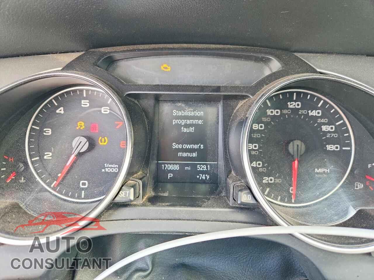 AUDI A5 2011 - WAULFAFRXBA009970