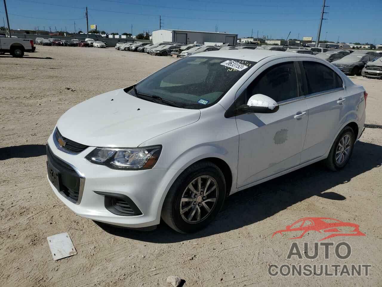 CHEVROLET SONIC 2018 - 1G1JD5SB6J4107366